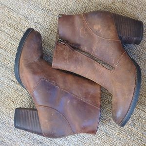 Clarks leather booties